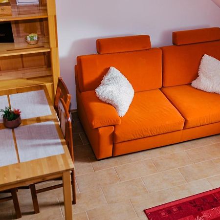 Niki Apartman Gyula Exterior foto
