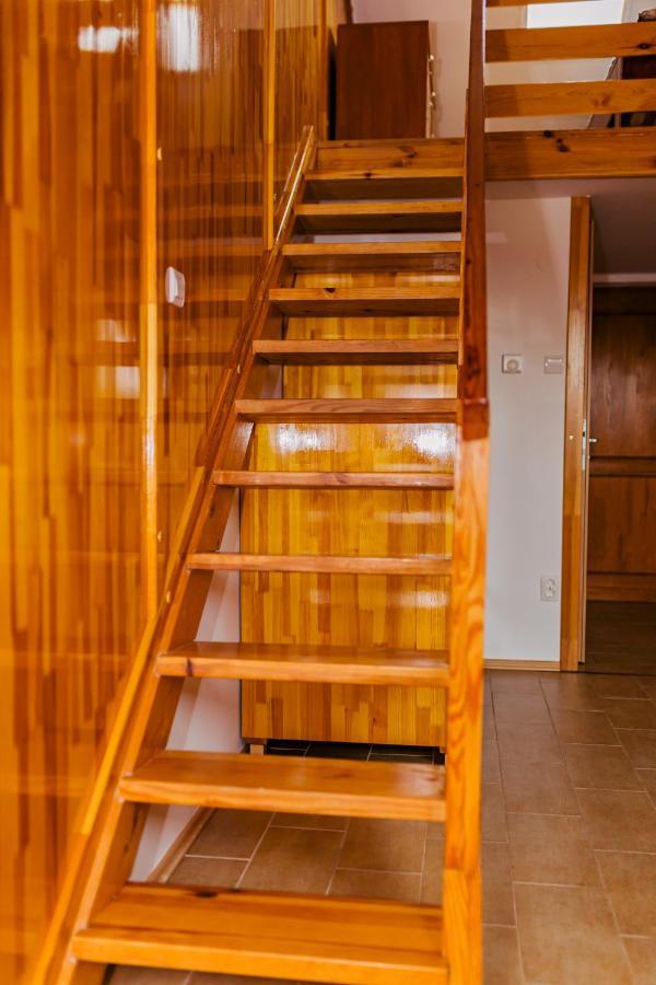 Niki Apartman Gyula Exterior foto