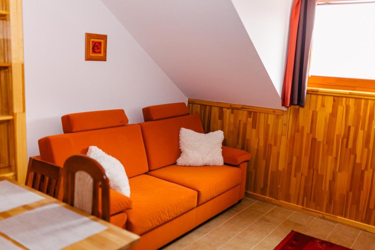 Niki Apartman Gyula Exterior foto