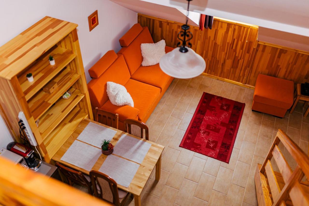Niki Apartman Gyula Exterior foto